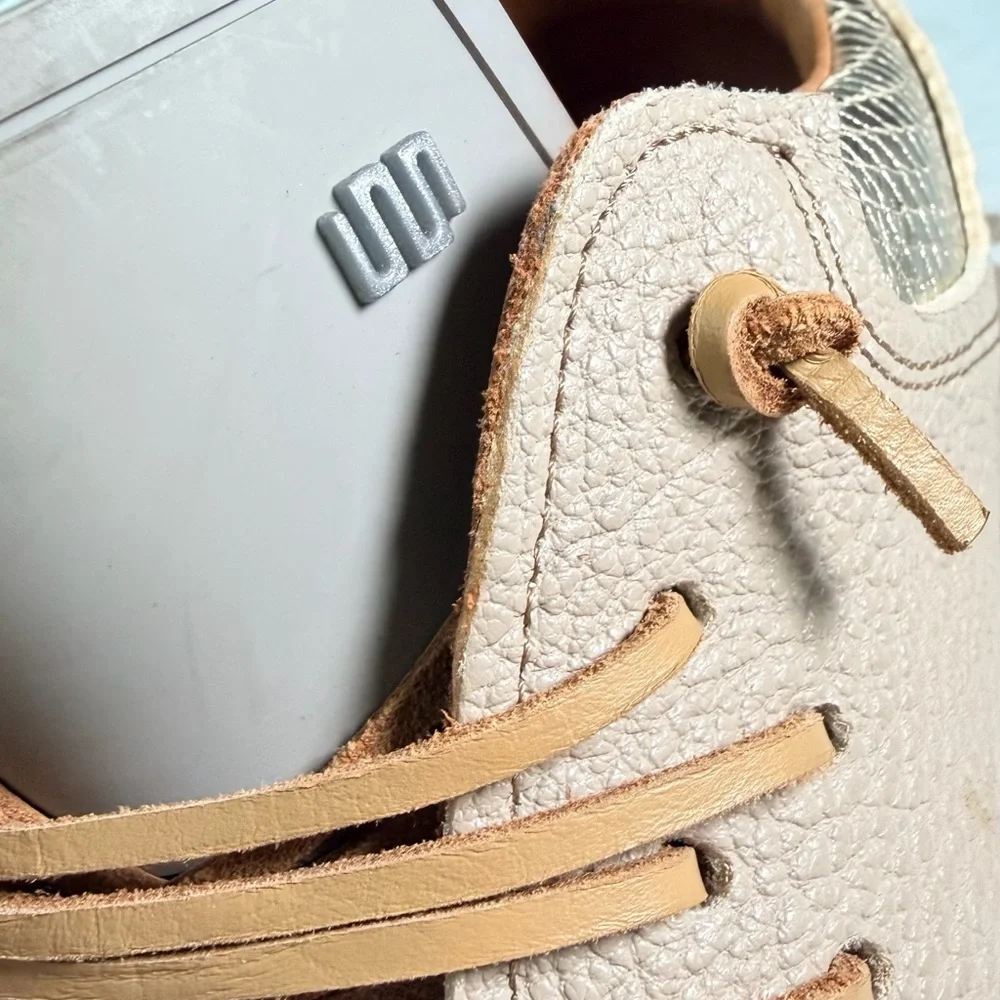 Men's‎ Beige Leather Sneakers